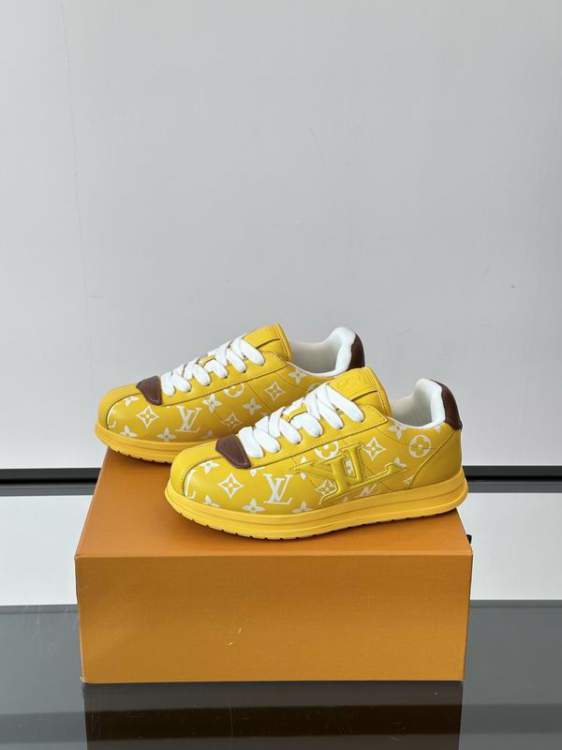 Picture of Louis Vuitton Shoes _SKULVsz38-46hnh082717453